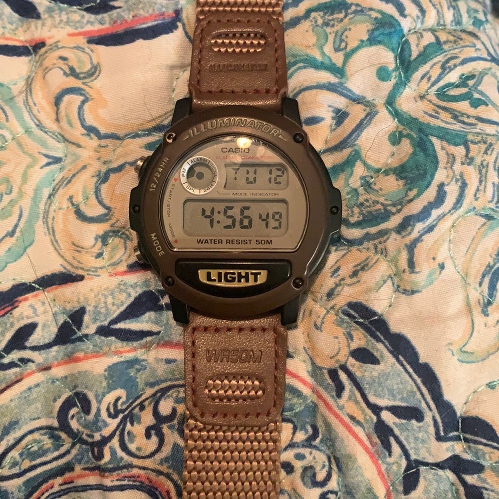 Casio Illuminator 1536 Watch